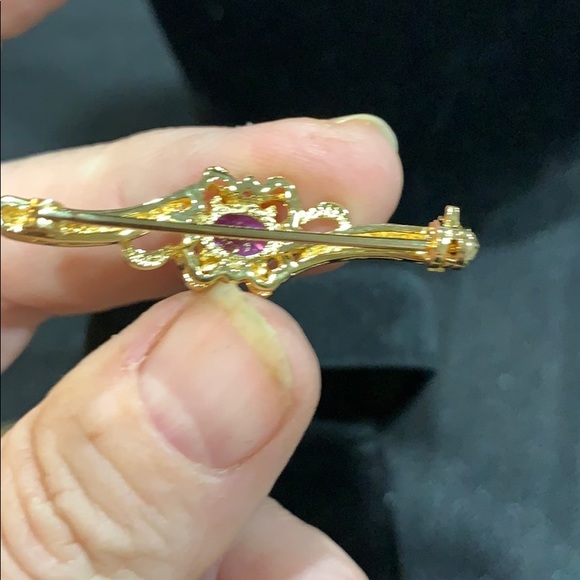 NIB gold toned pin with purple stone 4 clear stone - Picture 3 of 4